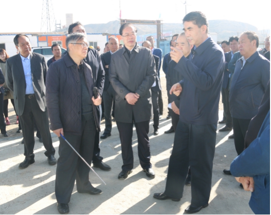 省委副書記、省長王建軍等領(lǐng)導(dǎo)一行視察海東工業(yè)園區(qū)臨空綜合經(jīng)濟(jì)園