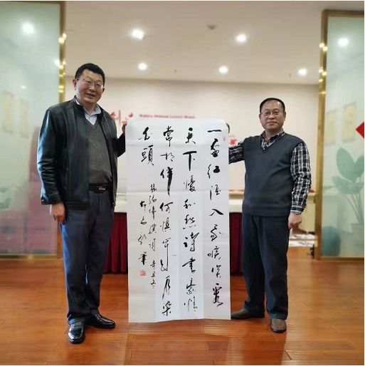 西部蘭亭詩書畫院首屆會員潑墨迎新年會 翰墨飄香迎新春，文化交流暖意濃