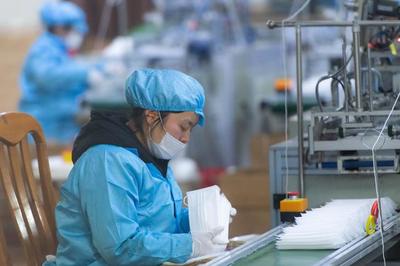 湖南瀏陽 開足馬力保供應(yīng)，口罩產(chǎn)銷兩旺顯擔(dān)當(dāng)